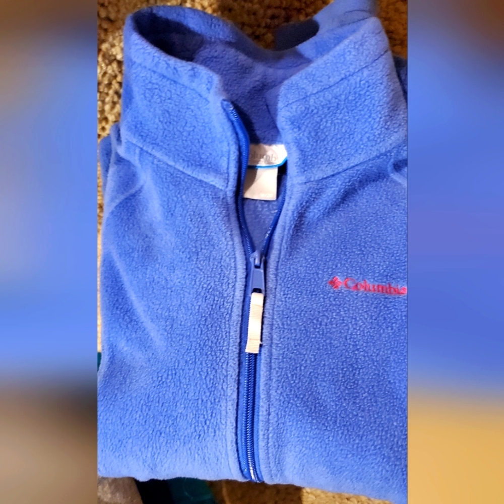 Columbia childs sz 18 /20 sherpa zip jacket. Heavier weight, mild wear.